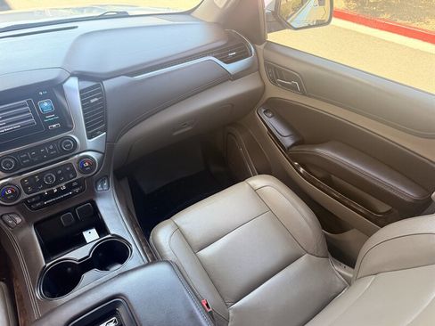 Used 2017 Chevrolet Tahoe LT w/ Luxury Package AWD/4WD image 24