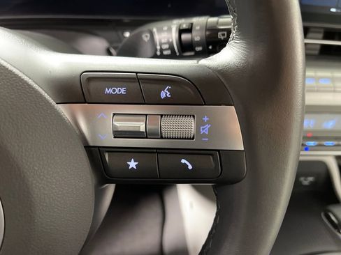 Certified 2025 Hyundai Kona SEL image 29