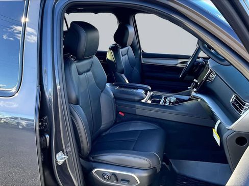 New 2026 Jeep Grand Wagoneer L Limited image 14