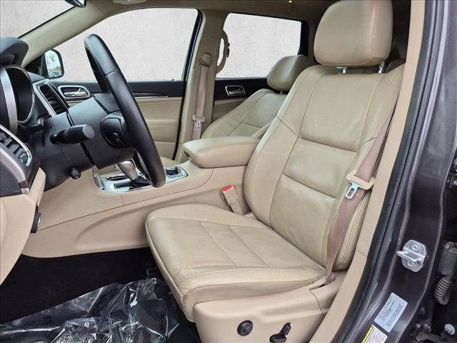 Used 2018 Jeep Grand Cherokee Limited w/ Luxury Group II AWD/4WD image 17