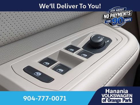 Used 2026 Volkswagen Atlas SE FWD image 29