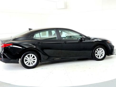 Used 2025 Toyota Camry LE FWD image 6