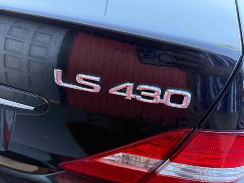 Used 2005 Lexus LS 430 RWD image 2
