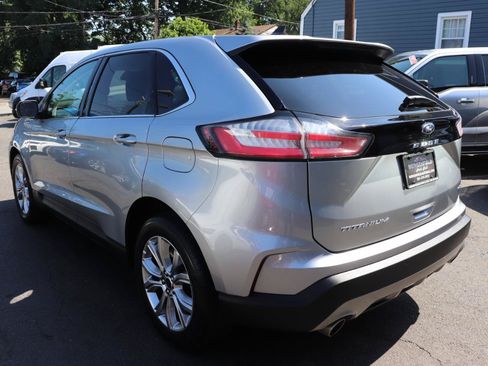 Used 2024 Ford Edge Titanium AWD/4WD image 3