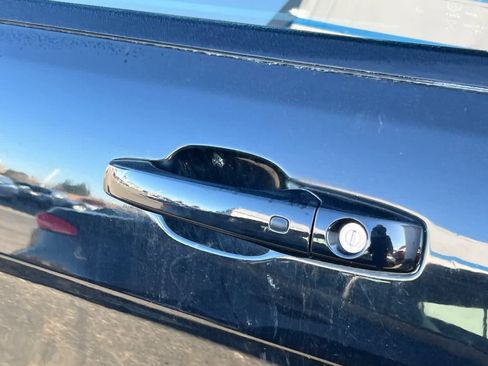 Used 2018 Jeep Grand Cherokee Altitude image 18