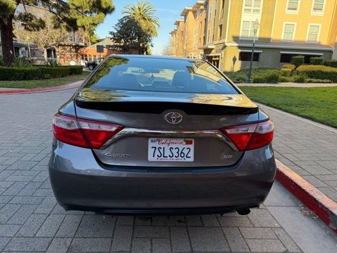 Used 2016 Toyota Camry SE FWD image 16