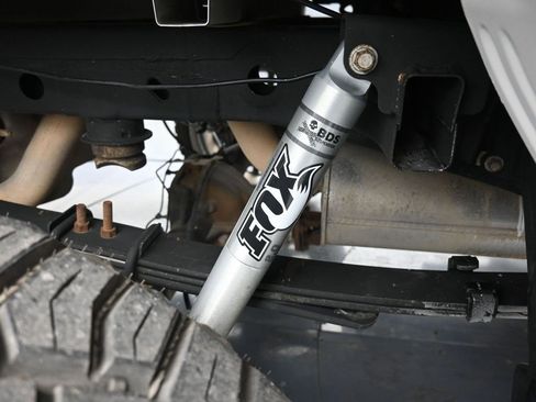 Used 2015 Ford F150 Platinum w/ Trailer Tow Package image 27