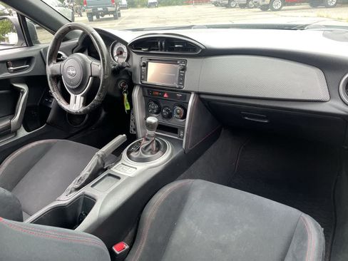 Used 2015 Scion FR-S RWD image 20