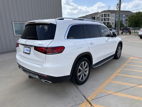 Used 2021 Mercedes-Benz GLS 450 4MATIC image 8