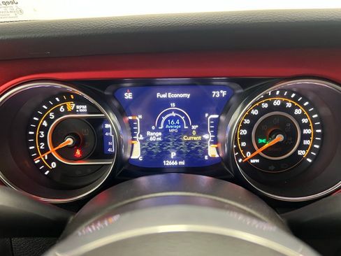 Used 2023 Jeep Wrangler Unlimited Rubicon image 24