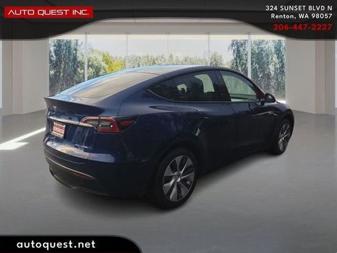 Used 2023 Tesla Model Y Long Range image 5