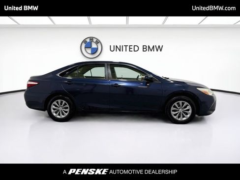Used 2017 Toyota Camry LE FWD image 4