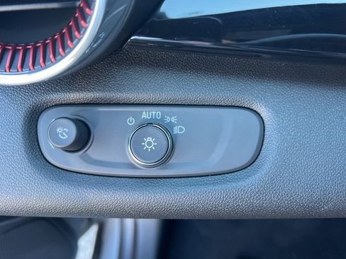 Used 2024 Chevrolet Trax RS w/ Driver Confidence Package image 20