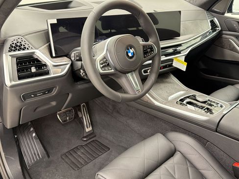 New 2026 BMW X7 xDrive40i w/ M Sport Package AWD/4WD image 4