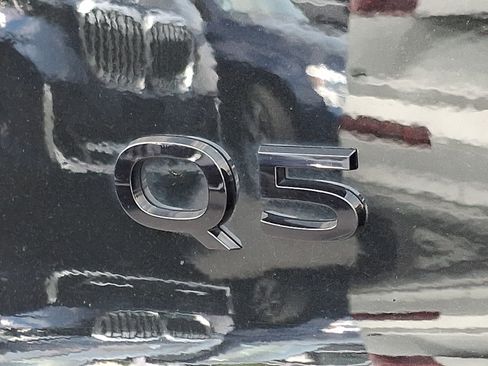Certified 2025 Audi Q5 Premium w/ Premium Plus AWD/4WD image 33