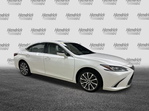 Used 2019 Lexus ES 350 w/ Premium Package FWD image 2