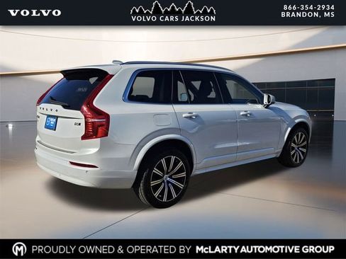Used 2023 Volvo XC90 B5 Core w/ Protection Package Premier image 4