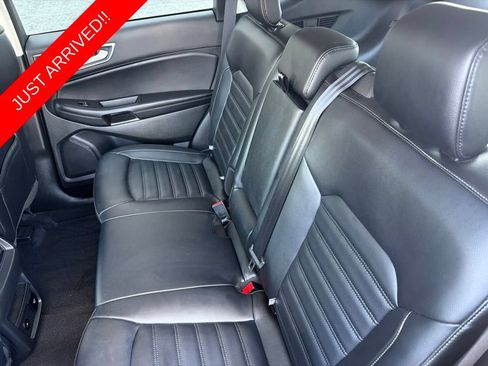 Used 2023 Ford Edge SEL w/ Convenience Package AWD/4WD image 9