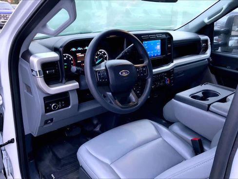 Certified 2024 Ford F250 XL w/ FX4 Off-Road Package image 14