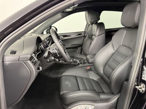 New 2026 Porsche Macan S image 5