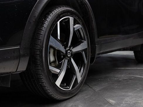 Used 2022 Nissan Rogue Sport SL w/ Premium Package image 7