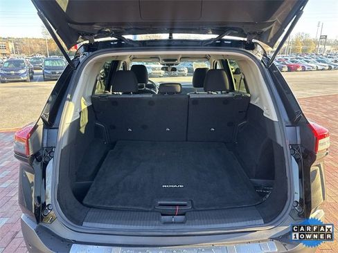 Used 2023 Nissan Rogue SV image 28