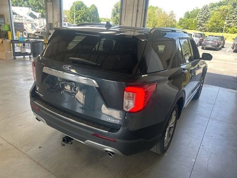 Used 2023 Ford Explorer Limited w/ Equipment Group 301A AWD/4WD image 7