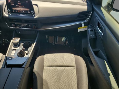 New 2026 Nissan Rogue SV FWD image 19