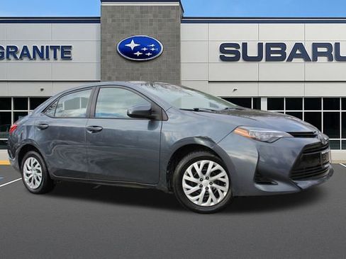 Used 2017 Toyota Corolla L image 2