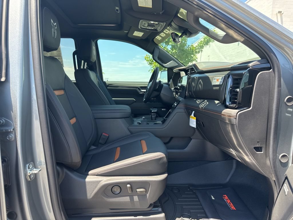 New 2026 GMC Sierra 1500 AT4 w/ AT4 Premium Package AWD/4WD image 18