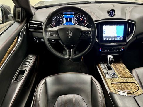 Used 2017 Maserati Ghibli S RWD image 2