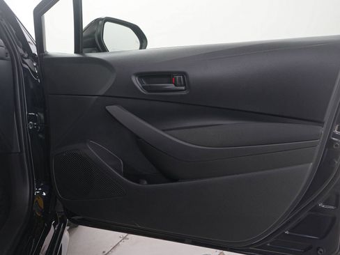 Used 2026 Toyota Corolla LE image 9