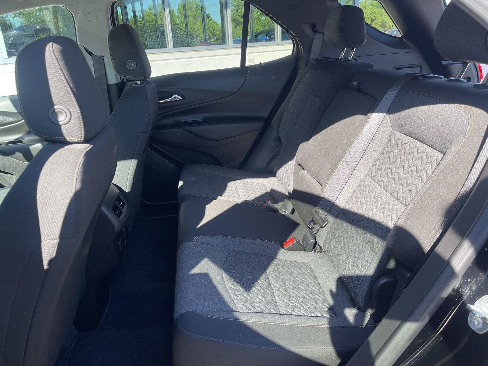 Used 2024 Chevrolet Equinox LT FWD image 33
