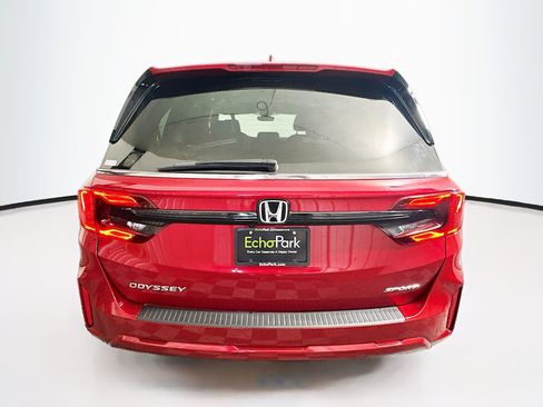 Used 2025 Honda Odyssey Sport-L image 7