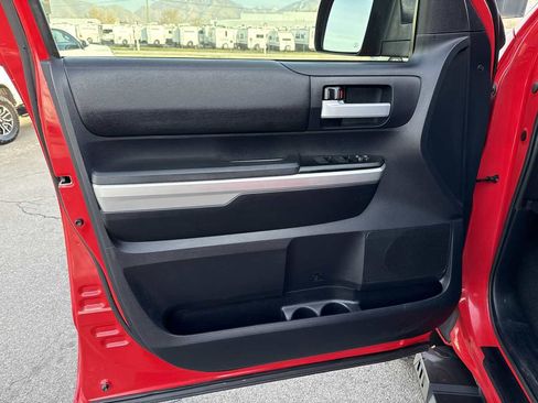 Used 2015 Toyota Tundra SR5 image 12