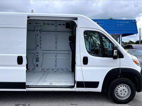 Used 2026 RAM ProMaster 2500 w/ Convenience Group FWD image 19