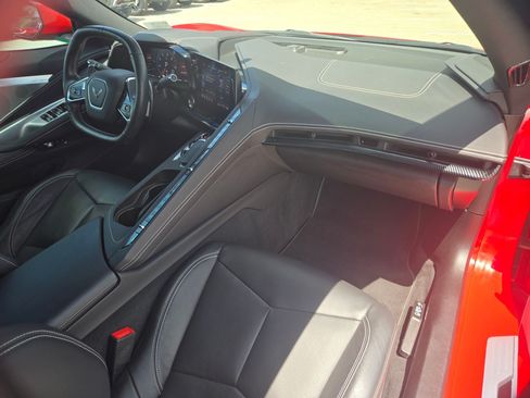 Used 2022 Chevrolet Corvette Stingray Preferred Conv w/ Z51 Performance Package RWD image 23