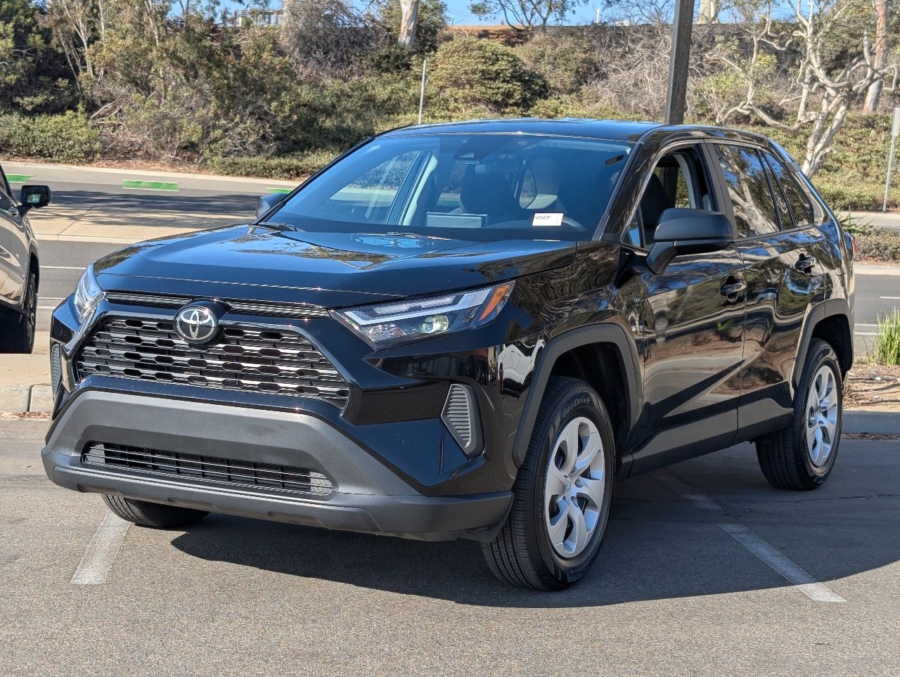 Used 2025 Toyota RAV4 LE FWD image 11