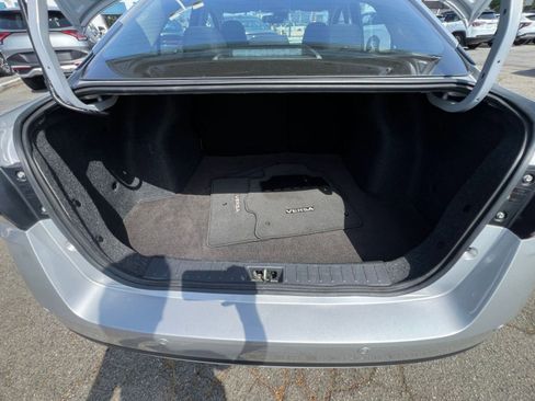 Used 2025 Nissan Versa SV FWD image 36