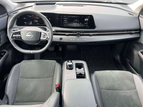 Used 2024 Nissan Ariya FWD image 13