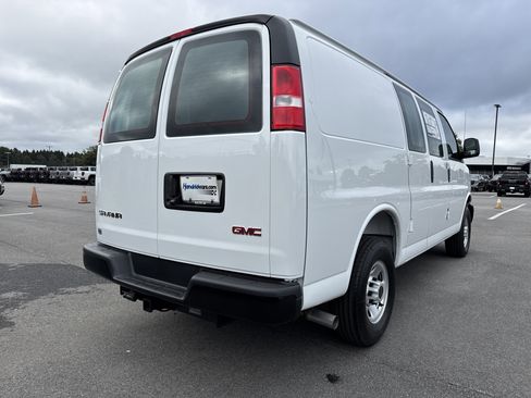 New 2025 GMC Savana 2500 w/ Driver Convenience Package image 10