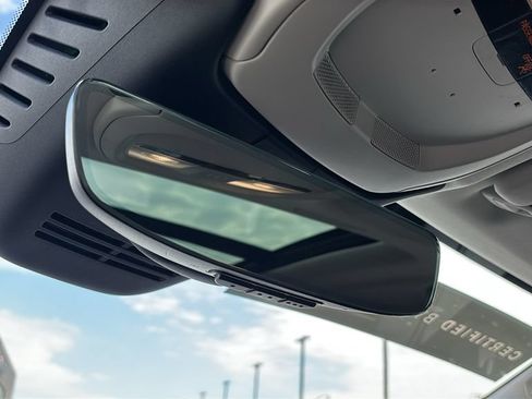 Certified 2025 Volvo XC60 B5 Plus AWD/4WD image 23