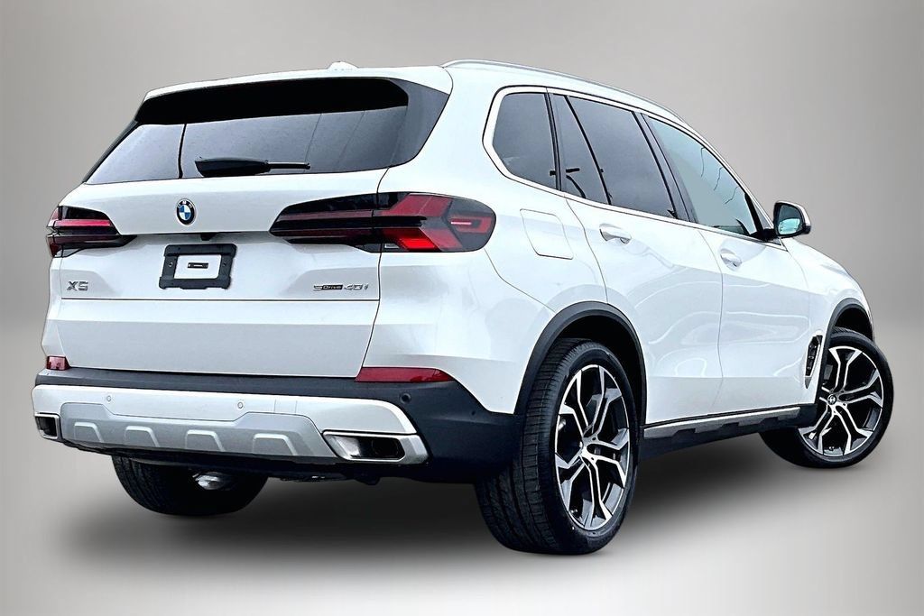 Certified 2025 BMW X5 sDrive40i w/ Premium Package RWD image 4