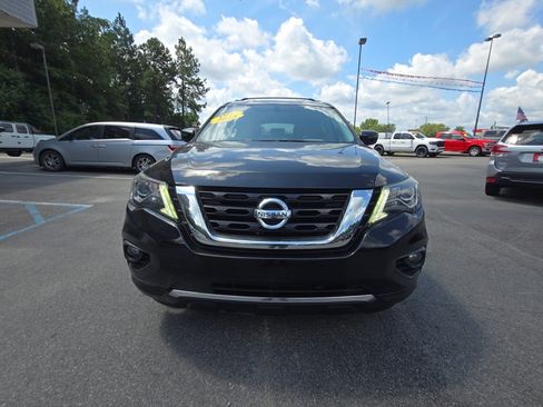 Used 2018 Nissan Pathfinder SV FWD image 4