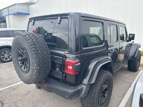 Used 2024 Jeep Wrangler Unlimited Rubicon AWD/4WD image 6