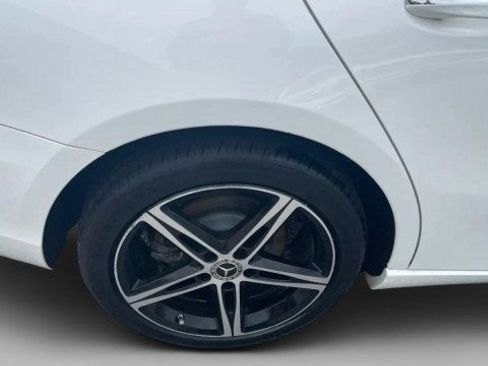 Used 2020 Mercedes-Benz A 220 image 4
