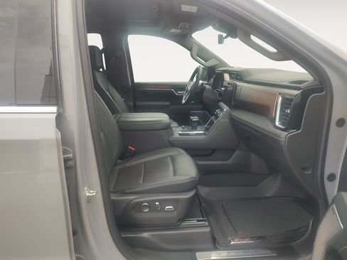 Used 2025 GMC Sierra 1500 Denali w/ Denali Reserve Package AWD/4WD image 15