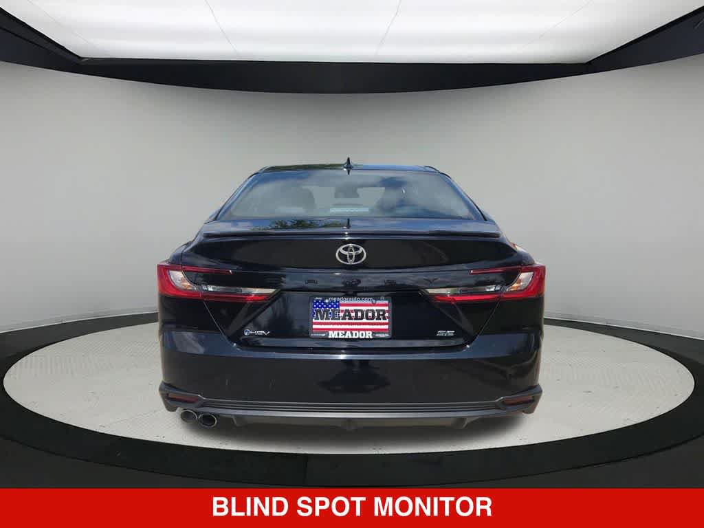 Used 2025 Toyota Camry SE FWD image 6