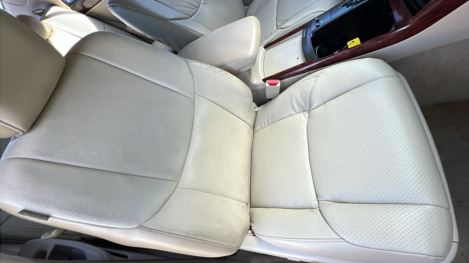 Used 2011 Toyota Avalon Limited FWD image 20