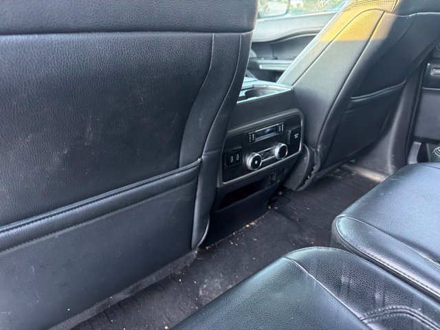 Used 2019 Ford Expedition XLT w/ Equipment Group 202A RWD image 27